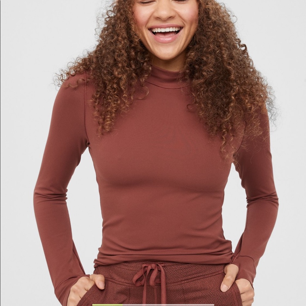 Arie OFFLINE Long Sleeve Mock Neck